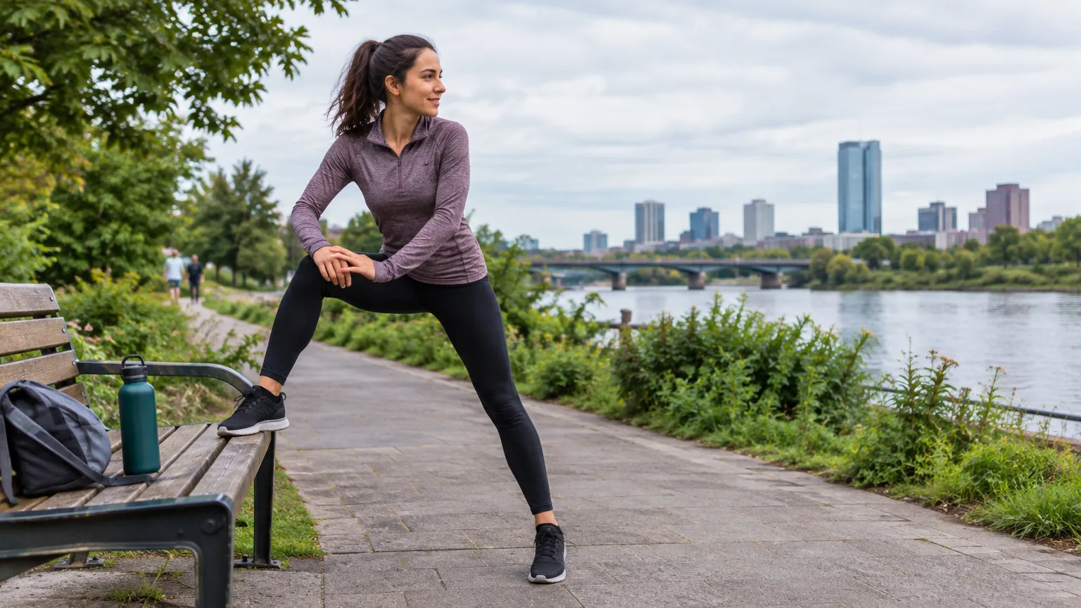 Illustrative image: mobility exercises for desk workers